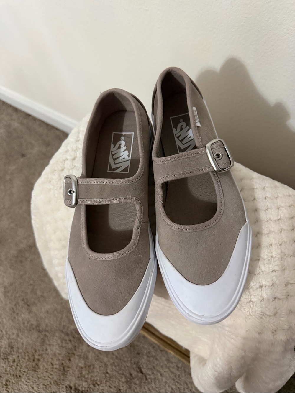 Vans Kids Mary Jane Sneaker in Taupe and White